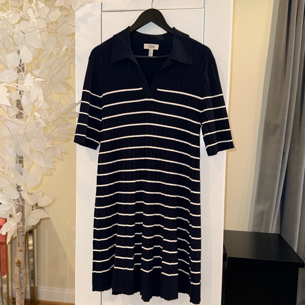 SOLD STRIPED KNITTED MINI POLO DRESS - NAVY / STRIPED | COS - Picture 4 of 9